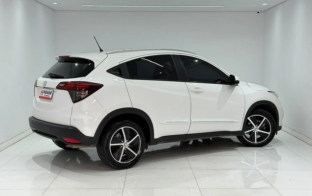 imagem-https://www.socarrao.com.br/sc-vehicle-images-prod/3780540/1789146885447-e15456dbb5b94b6f8d776eed35c887d9_1789146761426.jpg