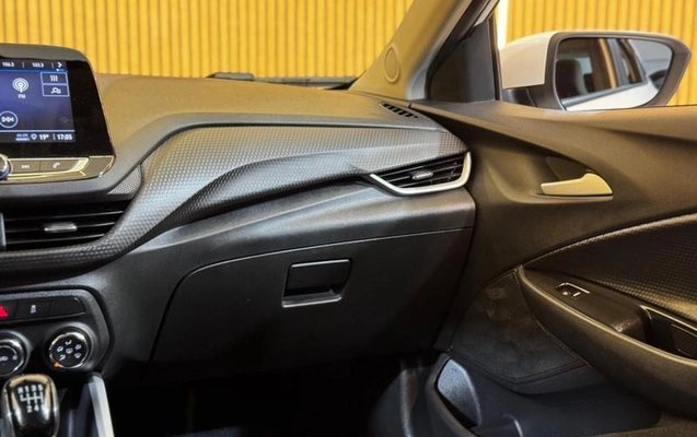 imagem-https://www.socarrao.com.br/sc-vehicle-images-prod/3780637/1789583636935-8447987_14_B_98a73f102b.jpeg