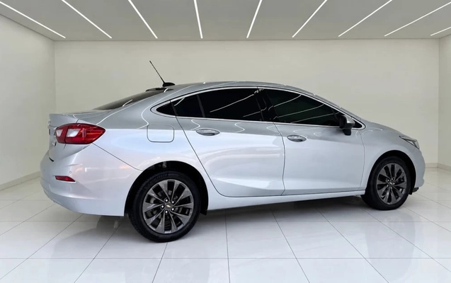 imagem-https://www.socarrao.com.br/sc-vehicle-images-prod/3780642/1789672741802-vehicle_image_1789672681_d0096ec6c83575373e3a21d129ff8fef.jpeg