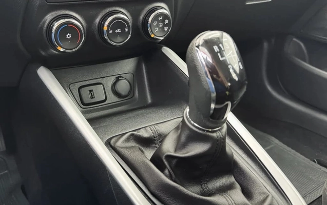imagem-https://www.socarrao.com.br/sc-vehicle-images-prod/3780823/1789672117470-vehicle_image_1789672067_ae566253288191ce5d879e51dae1d8c3.jpeg