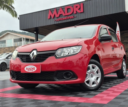 Renault Sandero 2017 Vermelho — foto 1 de 3
