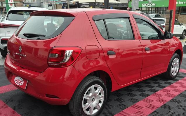 imagem-https://www.socarrao.com.br/sc-vehicle-images-prod/3780824/1789147655259-003_fef2cb29b009cf14e9668f4331a8b9de.jpg