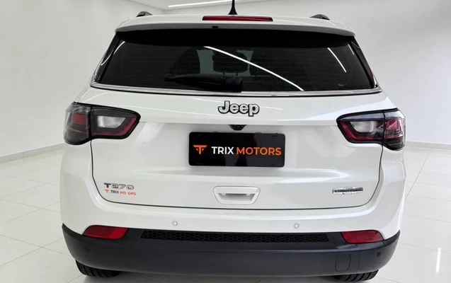 imagem-https://www.socarrao.com.br/sc-vehicle-images-prod/3780838/1789674353602-vehicle_image_1789674303_032b2cc936860b03048302d991c3498f.jpeg
