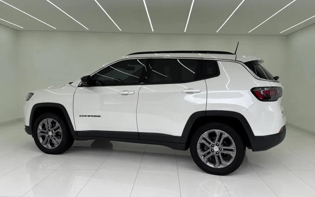 imagem-https://www.socarrao.com.br/sc-vehicle-images-prod/3780838/1789674353604-vehicle_image_1789674305_18e2999891374a475d0687ca9f989d83.jpeg