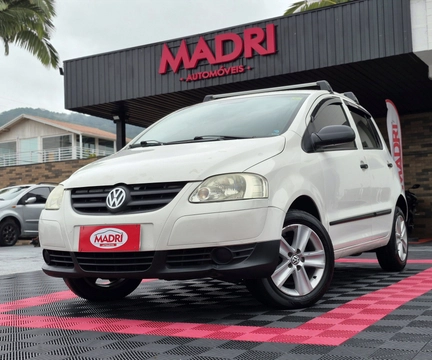 Volkswagen Fox 2008 Branco — foto 1 de 3