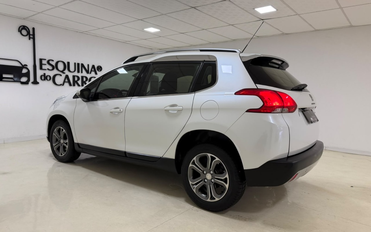 imagem-https://www.socarrao.com.br/sc-vehicle-images-prod/3780871/1789147871625-V2hhdHNBcHAgSW1hZ2UgMjAyNi0wOS0xMSBhdCAxMy41MC4yOCAoMSkuanBlZw.jpeg