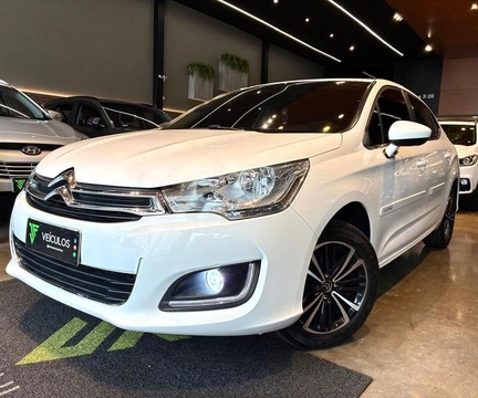 Citroën C4 Lounge 2018 Branco — foto 1 de 3