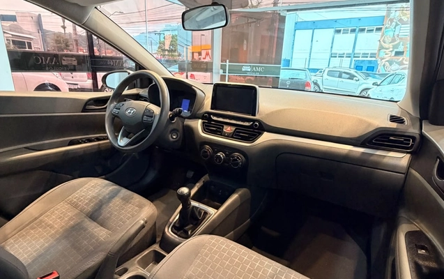 imagem-https://www.socarrao.com.br/sc-vehicle-images-prod/3781066/1789148408802-V2hhdHNBcHAgSW1hZ2UgMjAyNi0wOS0xMCBhdCAxNC41NS4wNC5qcGVn.jpeg