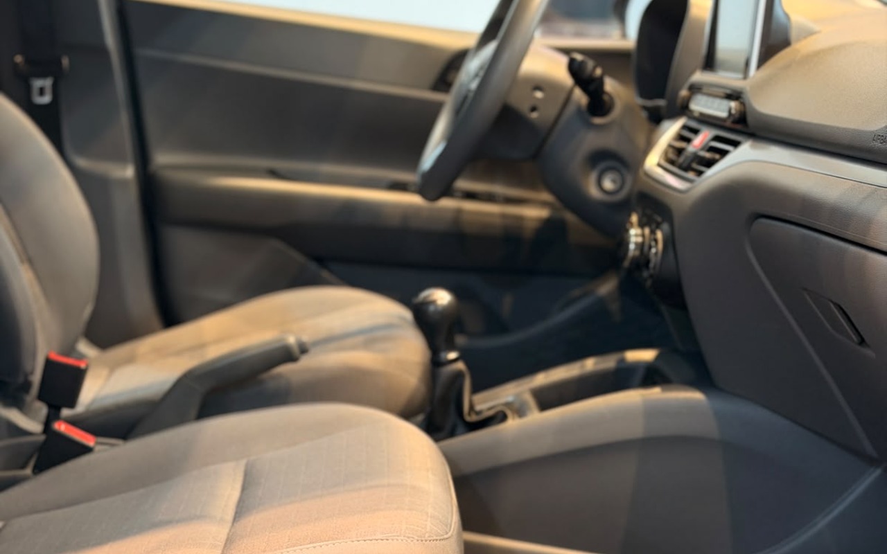 imagem-https://www.socarrao.com.br/sc-vehicle-images-prod/3781066/1789148409008-V2hhdHNBcHAgSW1hZ2UgMjAyNi0wOS0xMCBhdCAxNC41NS4wMSAoMSkuanBlZw.jpeg