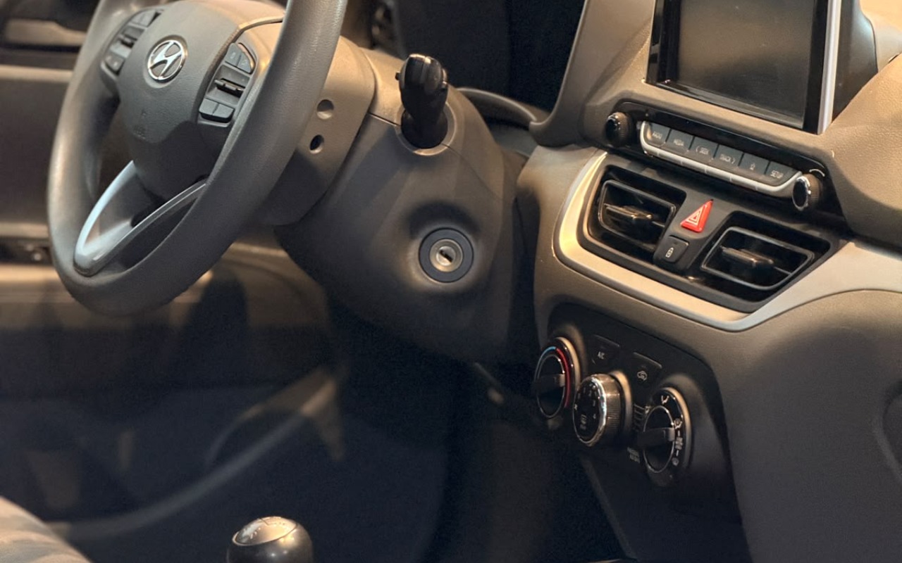 imagem-https://www.socarrao.com.br/sc-vehicle-images-prod/3781066/1789148409503-V2hhdHNBcHAgSW1hZ2UgMjAyNi0wOS0xMCBhdCAxNC41NS4wMCAoMSkgLSBDb3BpYS5qcGVn.jpeg