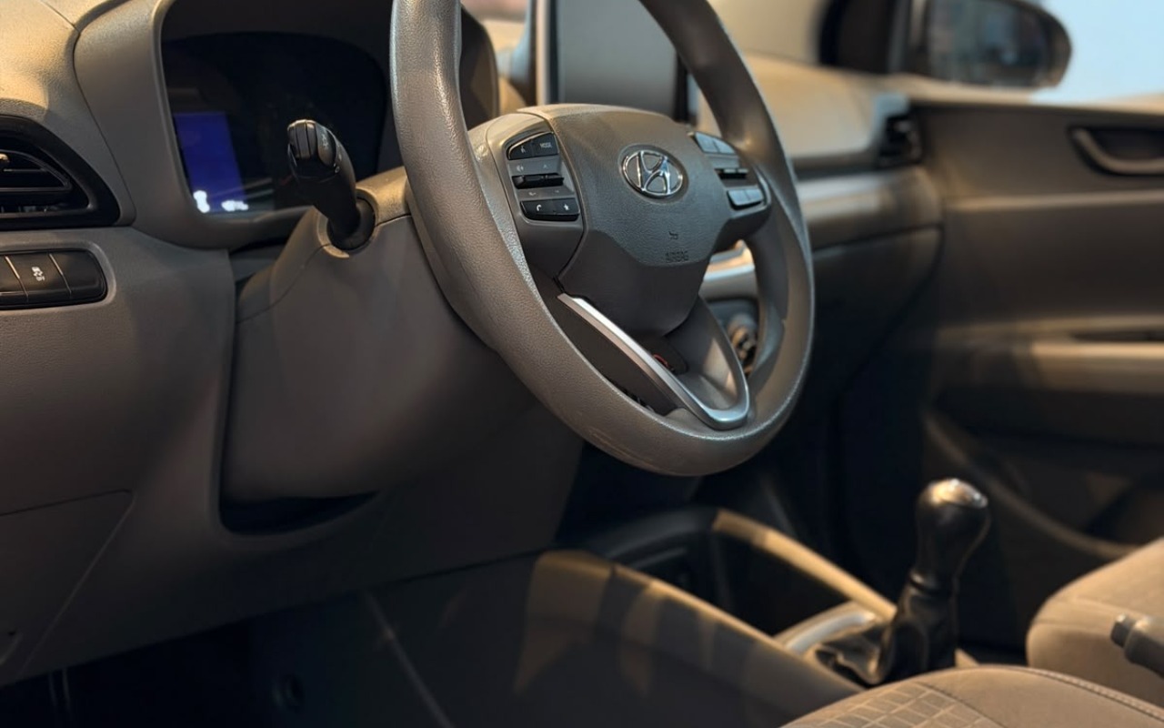 imagem-https://www.socarrao.com.br/sc-vehicle-images-prod/3781066/1789148409918-V2hhdHNBcHAgSW1hZ2UgMjAyNi0wOS0xMCBhdCAxNC41NS4wNCAoMikuanBlZw.jpeg