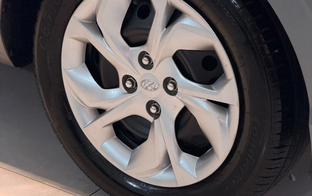 imagem-https://www.socarrao.com.br/sc-vehicle-images-prod/3781066/1789148410359-V2hhdHNBcHAgSW1hZ2UgMjAyNi0wOS0xMCBhdCAxNC41NS4wMC5qcGVn.jpeg
