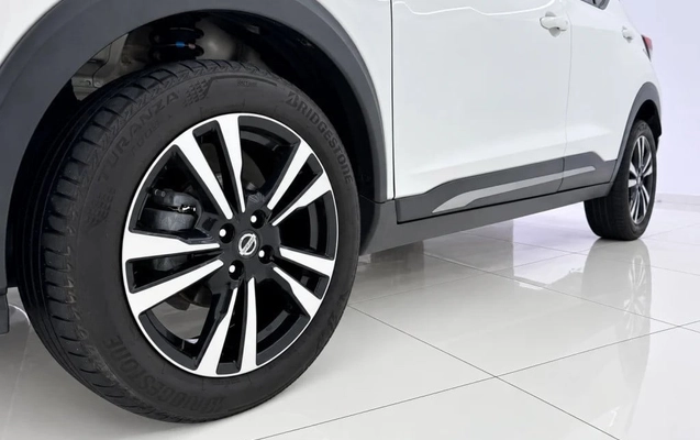 imagem-https://www.socarrao.com.br/sc-vehicle-images-prod/3781200/1789673383509-vehicle_image_1789673249_fe5df232cafa4c4e0f1a0294418e5660.jpeg