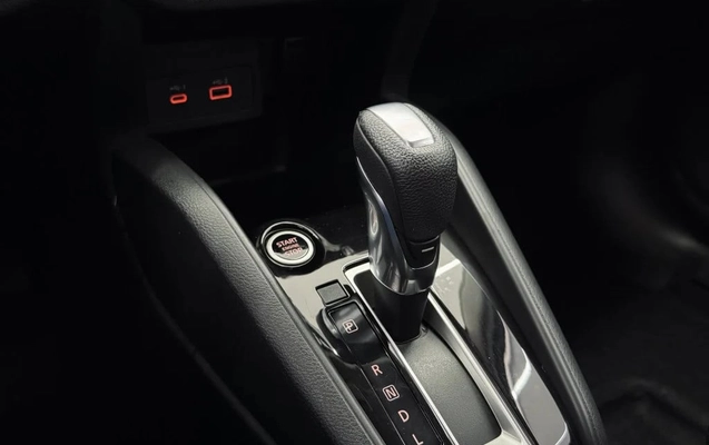 imagem-https://www.socarrao.com.br/sc-vehicle-images-prod/3781200/1789673383515-vehicle_image_1789673261_9414a8f5b810972c3c9a0e2860c07532.jpeg