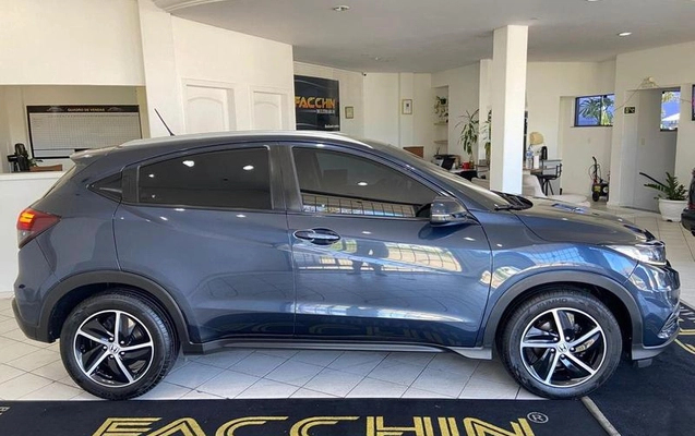 imagem-https://www.socarrao.com.br/sc-vehicle-images-prod/3781205/1789148663069-8431172_15_B_cc3f8390ba.jpeg
