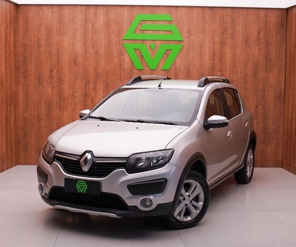 Renault Sandero 2019 Prata — foto 1 de 3
