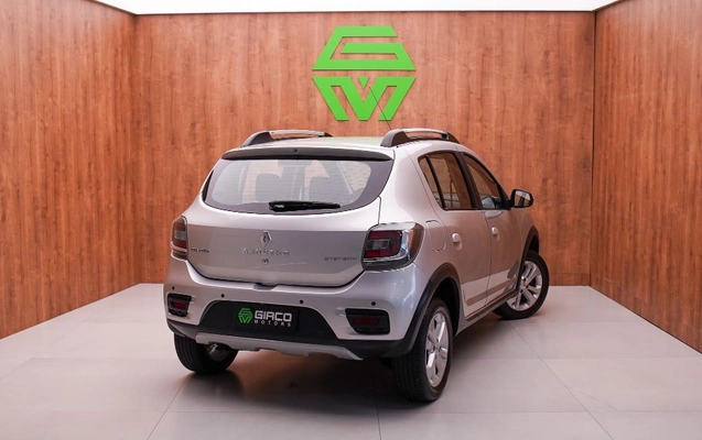 imagem-https://www.socarrao.com.br/sc-vehicle-images-prod/3781260/1789148810169-gb-49fac58.jpg