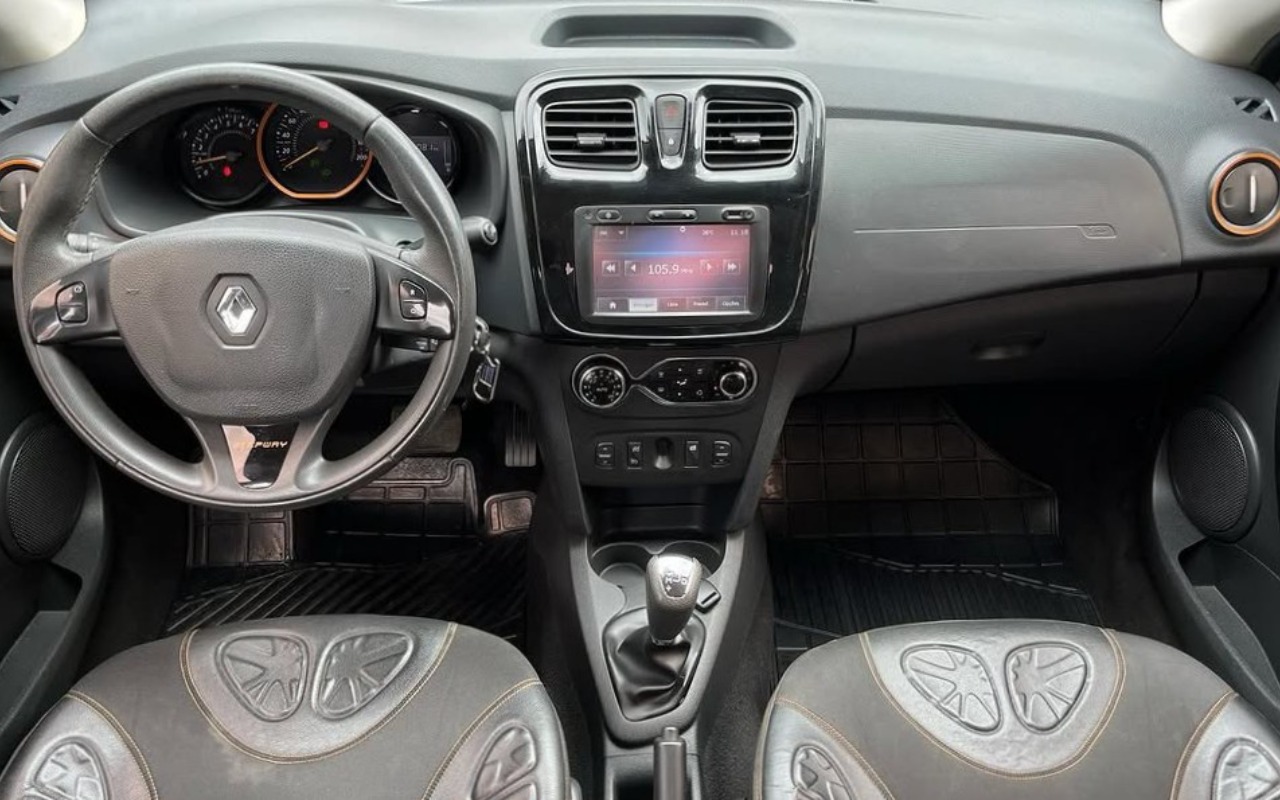 imagem-https://www.socarrao.com.br/sc-vehicle-images-prod/3781301/1789148899738-U2NyZWVuc2hvdF8yMDI2LTA5LTExLTE0LTI2LTIwLTY4N19jb20uaW5zdGFncmFtLmFuZHJvaWR-Mi5qcGc.jpg