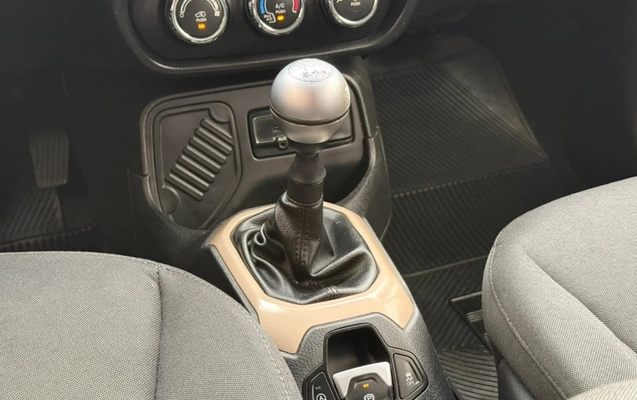 imagem-https://www.socarrao.com.br/sc-vehicle-images-prod/3781355/1789149184792-9_014932.jpg