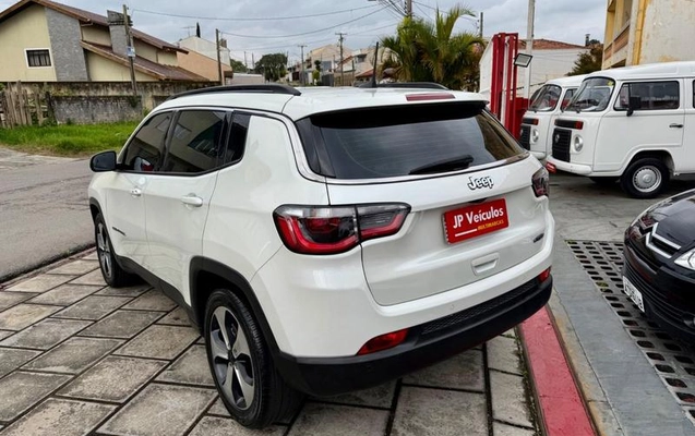 imagem-https://www.socarrao.com.br/sc-vehicle-images-prod/3781411/1789149267321-8429250_7_B_c4f2e01542.jpeg