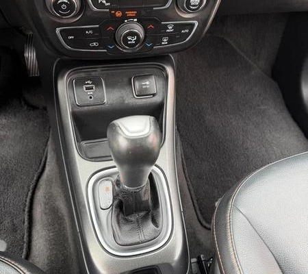 imagem-https://www.socarrao.com.br/sc-vehicle-images-prod/3781411/1789149267337-8429250_16_B_06aa95b103.jpeg