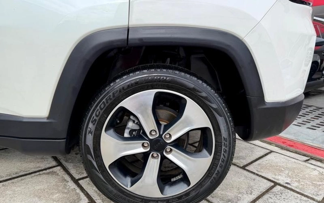 imagem-https://www.socarrao.com.br/sc-vehicle-images-prod/3781411/1789149267341-8429250_19_B_8a4723082a.jpeg