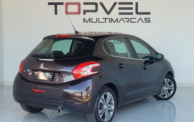 imagem-https://www.socarrao.com.br/sc-vehicle-images-prod/3781415/1789149278988-003_018bf41bc4ed03dbfa436249e17ffa94.jpeg