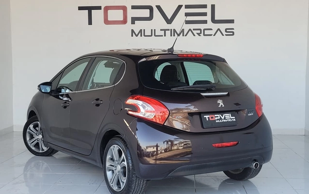imagem-https://www.socarrao.com.br/sc-vehicle-images-prod/3781415/1789149278989-003_8eaf2cc8212c3f2f6459edbb9f2a527b.jpeg