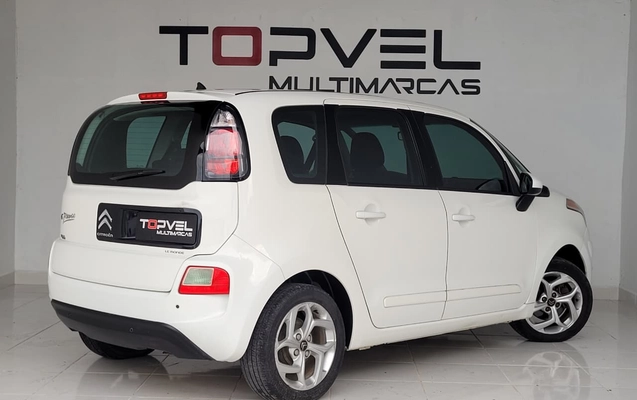 imagem-https://www.socarrao.com.br/sc-vehicle-images-prod/3781550/1789149450911-003_90168532bb3c51864e352ec0c33ce070.jpeg