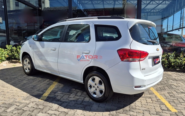 imagem-https://www.socarrao.com.br/sc-vehicle-images-prod/3781574/1789149508923-c18fda6a96114e1db136fb6667dd3514_1784657418617.jpg