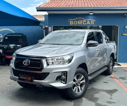 Toyota Hilux 2019 Prata — foto 1 de 3