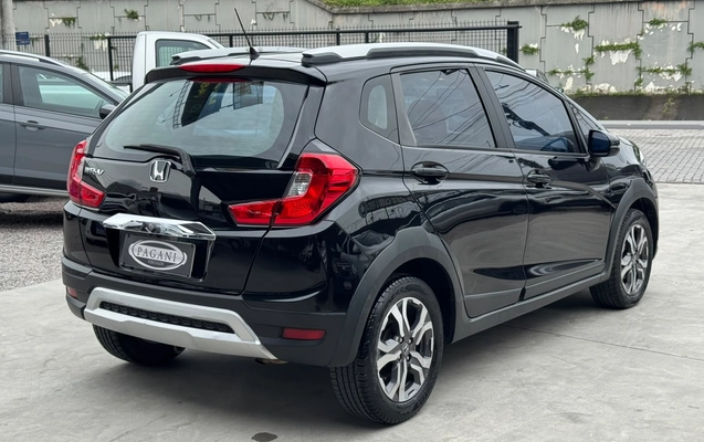 imagem-https://www.socarrao.com.br/sc-vehicle-images-prod/3781611/1789149692513-003_329075f2d01e6616bd11374353166ecf.jpeg