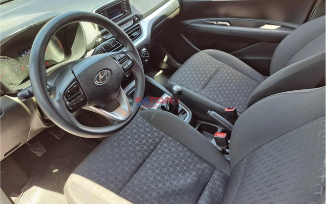 imagem-https://www.socarrao.com.br/sc-vehicle-images-prod/3781717/1789150055773-c75f435ae42147e18e276d917f401f59_1764248922399.jpg
