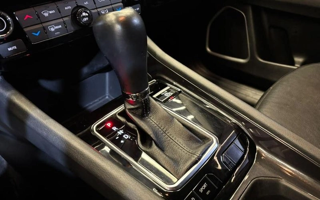 imagem-https://www.socarrao.com.br/sc-vehicle-images-prod/3781735/1790024848383-8383131_15_B_dcb51a08cb.jpeg