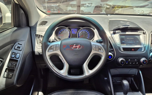 imagem-https://www.socarrao.com.br/sc-vehicle-images-prod/3781840/1789150652893-89130f242c2a4db5959a317e0d5b40ff_1778685123984.jpg