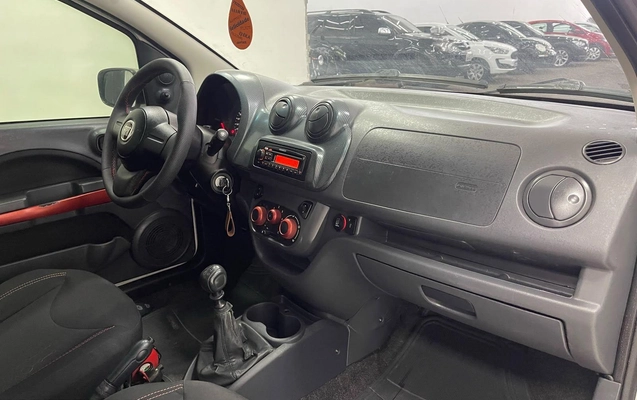 imagem-https://www.socarrao.com.br/sc-vehicle-images-prod/3781863/1789150323050-54617fdfa31449d38533f002a33db34a_1789150278929.jpg