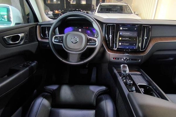 imagem-https://www.socarrao.com.br/sc-vehicle-images-prod/3782003/1789150620180-8465646_9_B_2c289b63e9.jpeg
