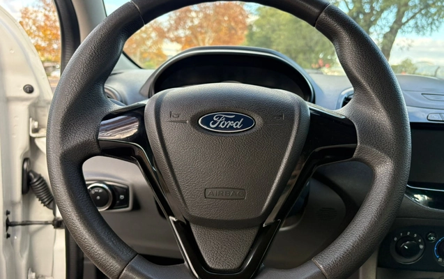 imagem-https://www.socarrao.com.br/sc-vehicle-images-prod/3782008/1789150699900-2029ddc2-48db-4a81-8f91-4f4f08b76640.jpg