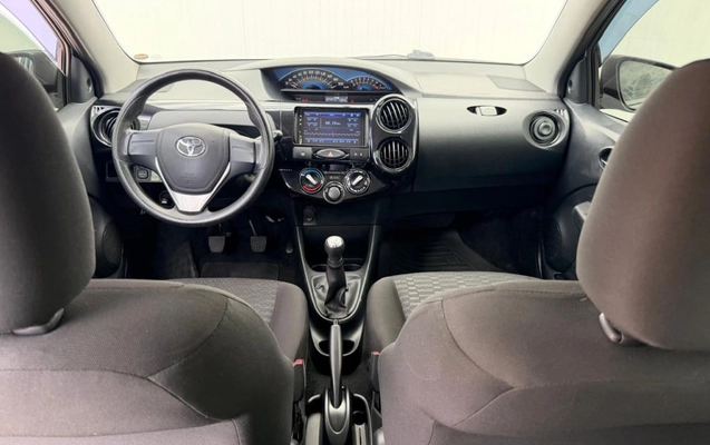 imagem-https://www.socarrao.com.br/sc-vehicle-images-prod/3782012/1789153611218-vehicle_image_1789150277_b6d086a2635024e5cfb538cb58583e04.jpeg