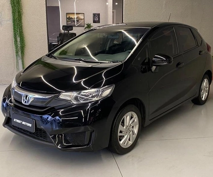 Honda Fit 2017 Preto — foto 1 de 3