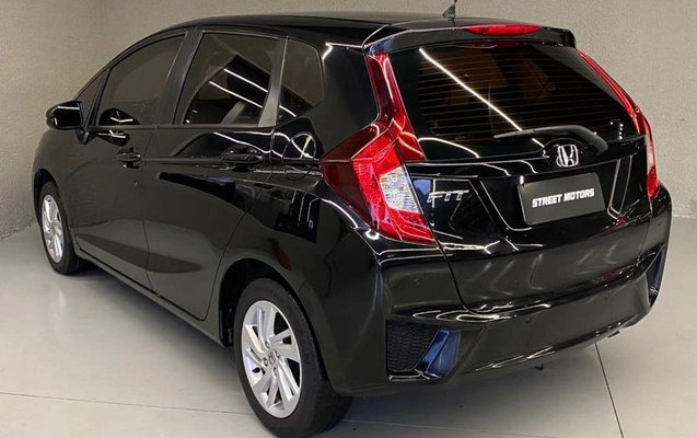 imagem-https://www.socarrao.com.br/sc-vehicle-images-prod/3782084/1789484575390-8466758_0_B_e1f592ca44.jpeg