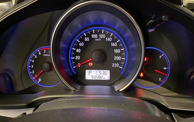 imagem-https://www.socarrao.com.br/sc-vehicle-images-prod/3782084/1789484575397-8466758_0_B_df10ba4bbc.jpeg