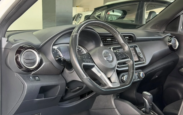 imagem-https://www.socarrao.com.br/sc-vehicle-images-prod/3782179/1789151143275-003_99d94b5c0611f550a9b66fd21208c3ff.jpeg
