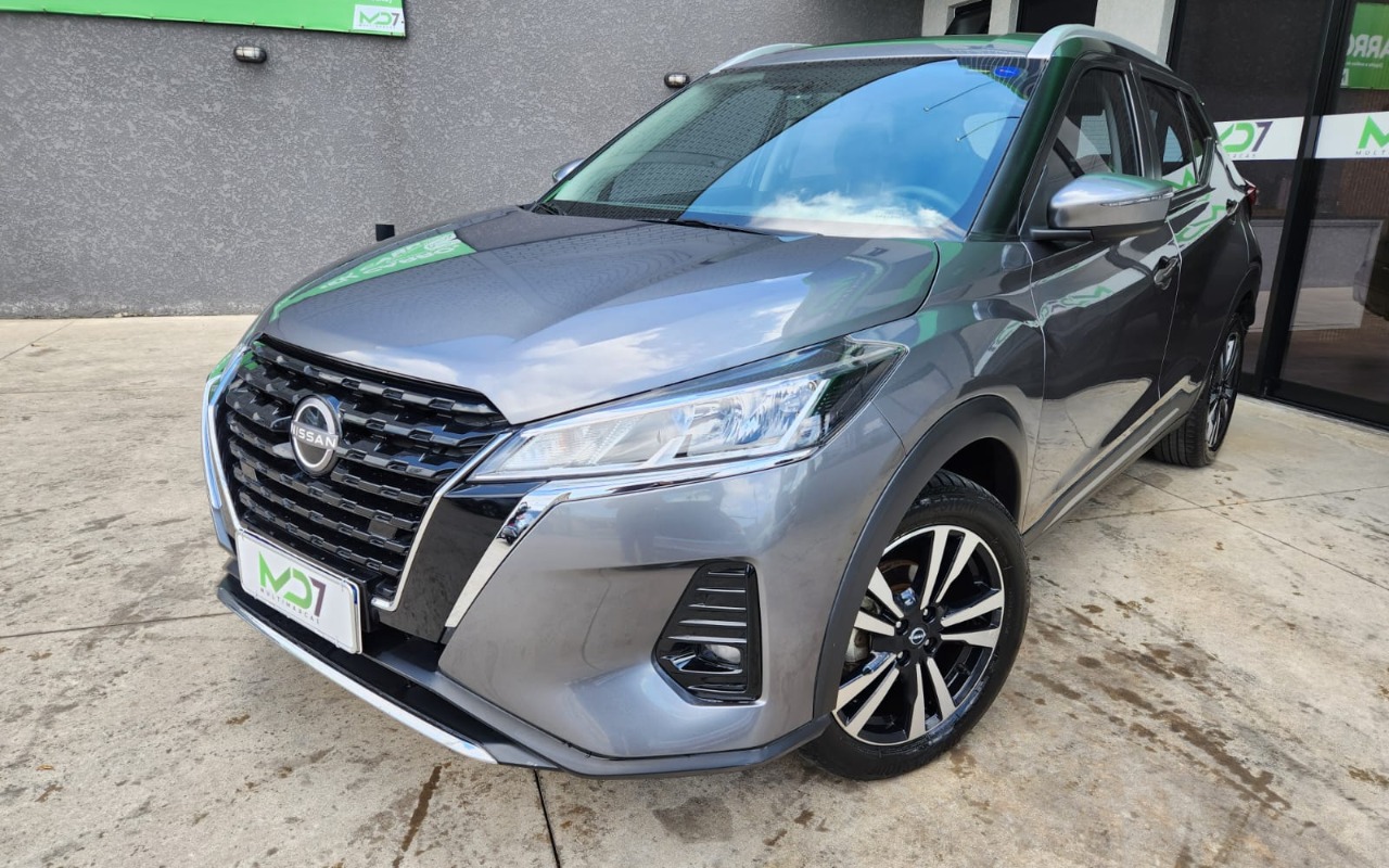 Nissan KICKS 2023 Cinza — foto 1 de 3