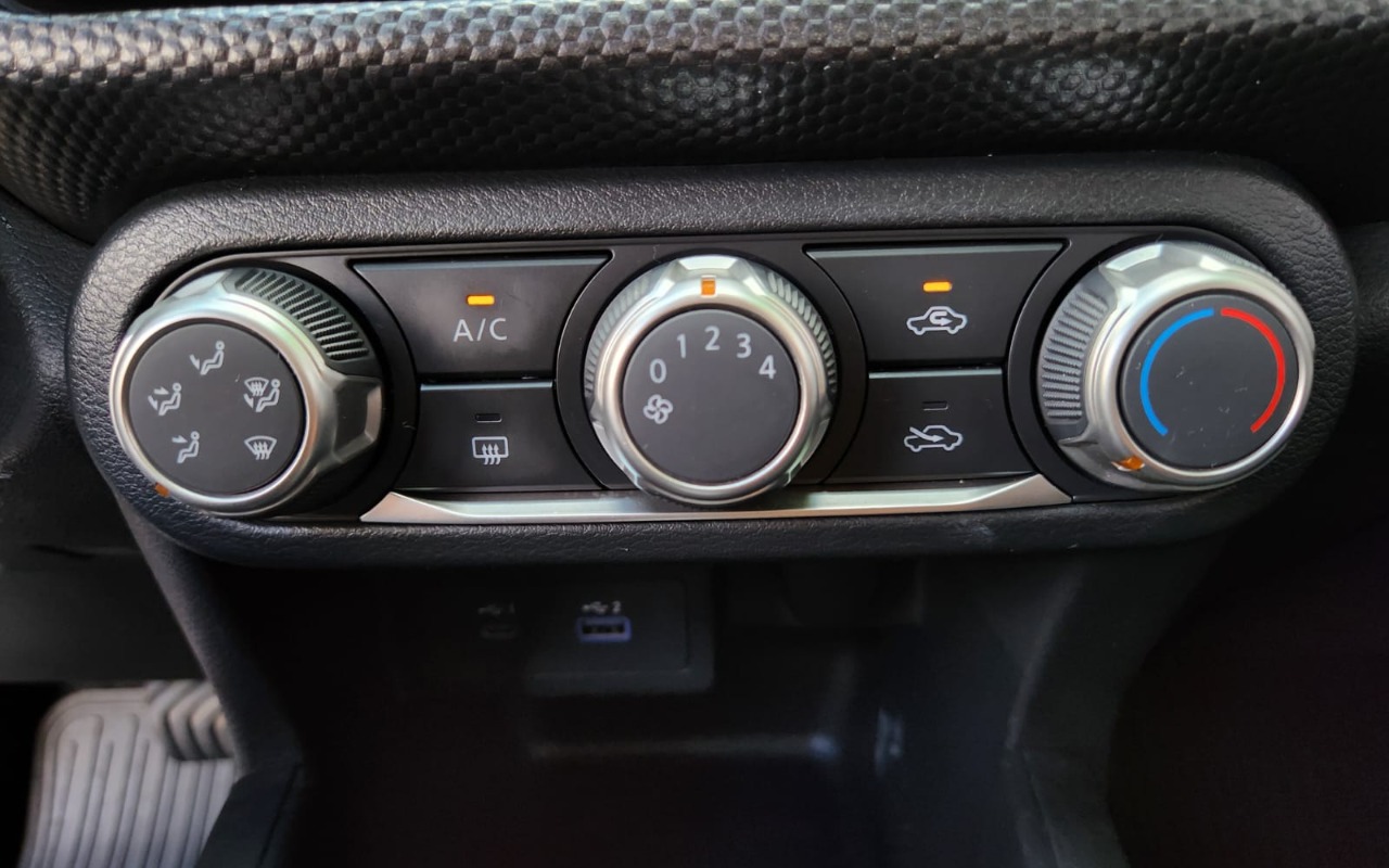 imagem-https://www.socarrao.com.br/sc-vehicle-images-prod/3782182/1789151147320-V2hhdHNBcHAgSW1hZ2UgMjAyNi0wNC0yMiBhdCAxMC4yNC4yNCAoMikuanBlZw.jpeg