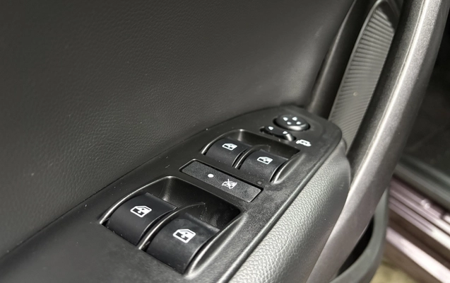 imagem-https://www.socarrao.com.br/sc-vehicle-images-prod/3782298/1789151364493-1_050637.jpg