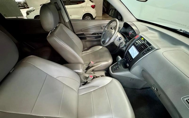 imagem-https://www.socarrao.com.br/sc-vehicle-images-prod/3782332/1789151434931-8452701_13_B_c9210c71e4.jpeg