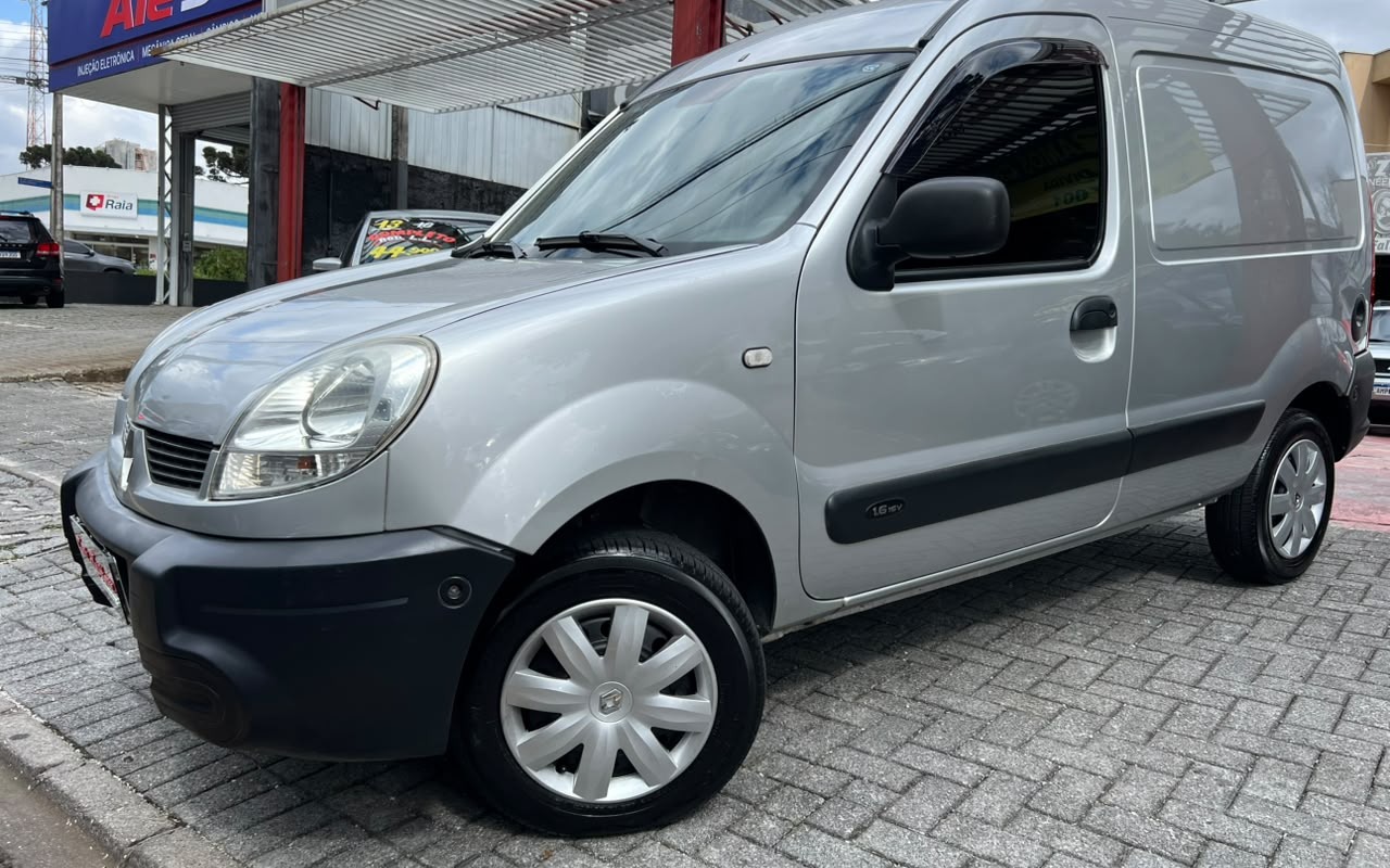 Renault Kangoo 2009 Prata — foto 1 de 3