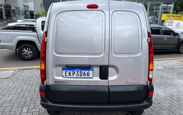 imagem-https://www.socarrao.com.br/sc-vehicle-images-prod/3782337/1789151480871-NS5qcGc.jpg