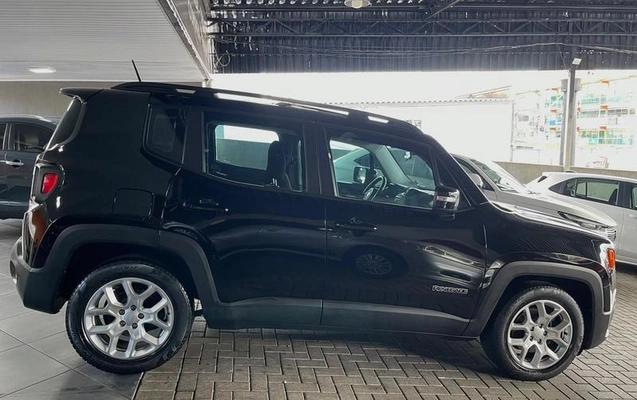 imagem-https://www.socarrao.com.br/sc-vehicle-images-prod/3782341/1789151491995-8468422_28_B_6651994c43.jpeg